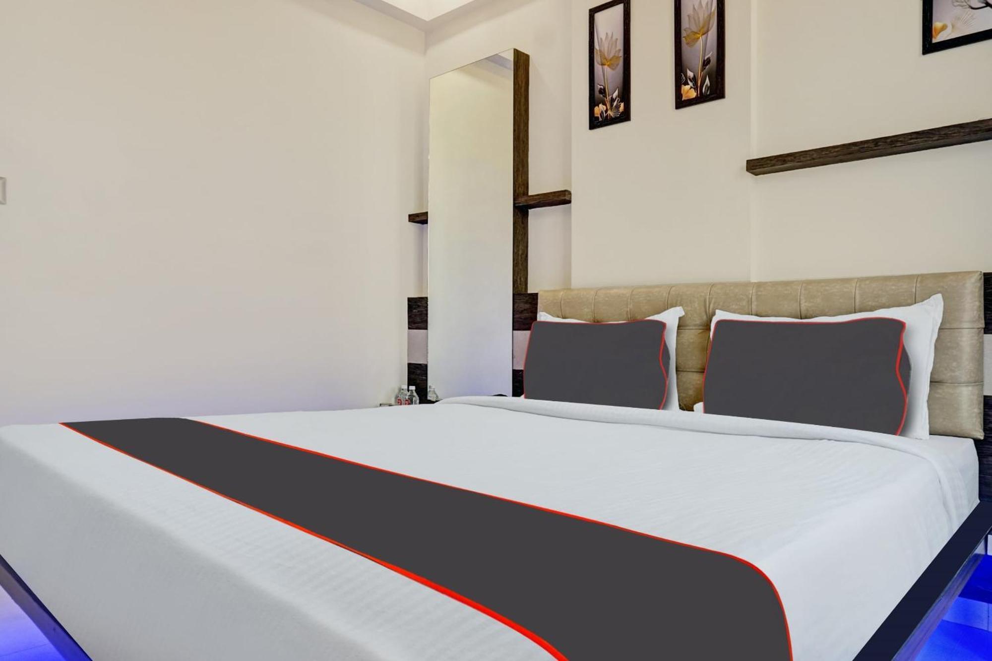Hotel Super Townhouse Poona Royal Pimpri-Chinchwad Exterior foto