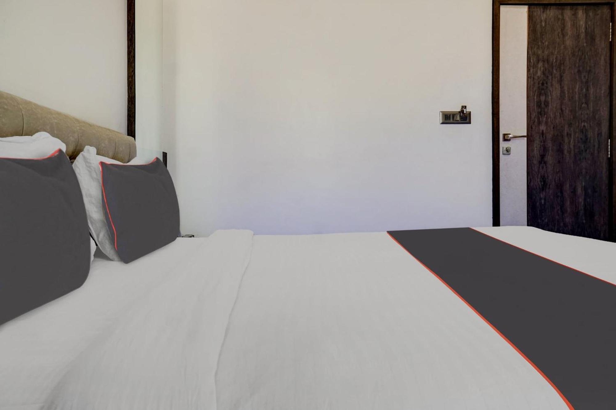 Hotel Super Townhouse Poona Royal Pimpri-Chinchwad Exterior foto