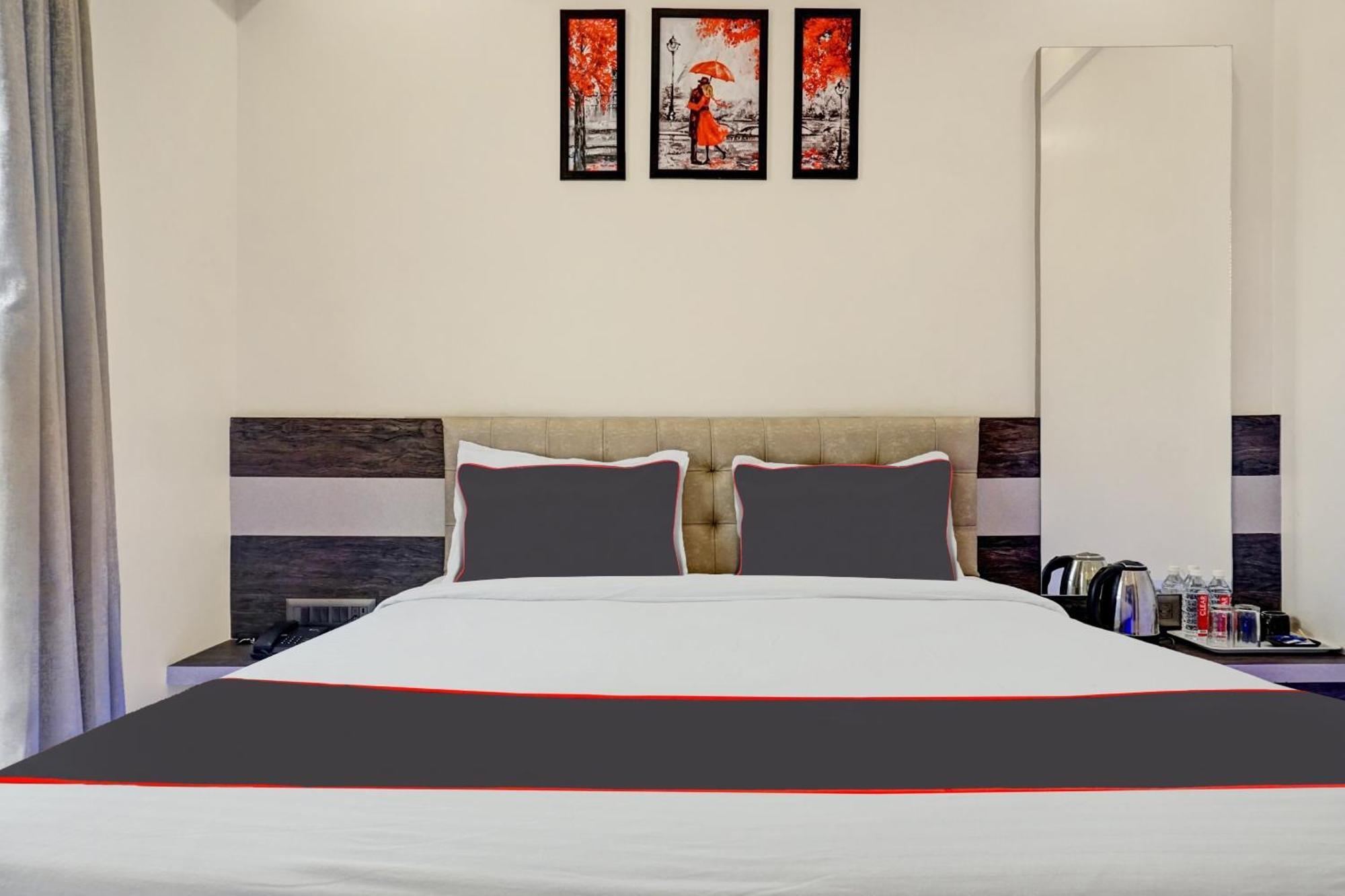 Hotel Super Townhouse Poona Royal Pimpri-Chinchwad Exterior foto