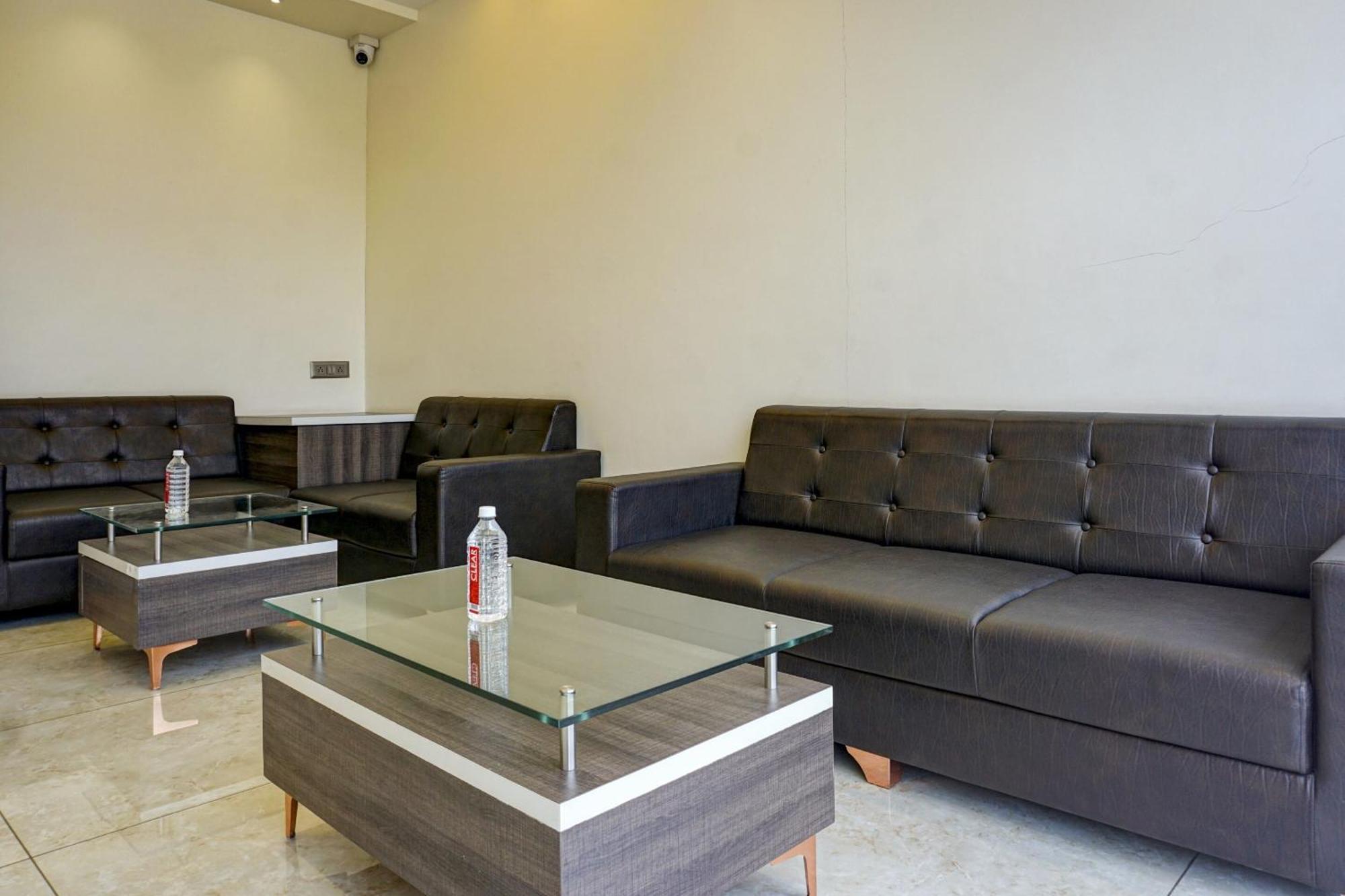 Hotel Super Townhouse Poona Royal Pimpri-Chinchwad Exterior foto